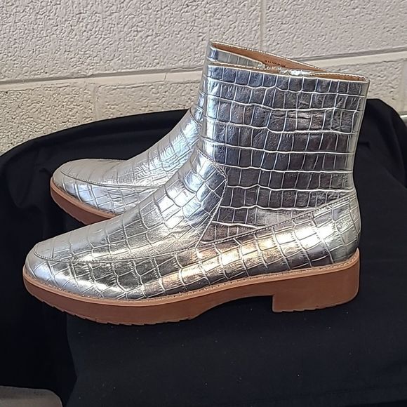 Fitflop Shoes - Fitflop Womens Kinbey Embossed Leather Silver Croc Ankle Boot